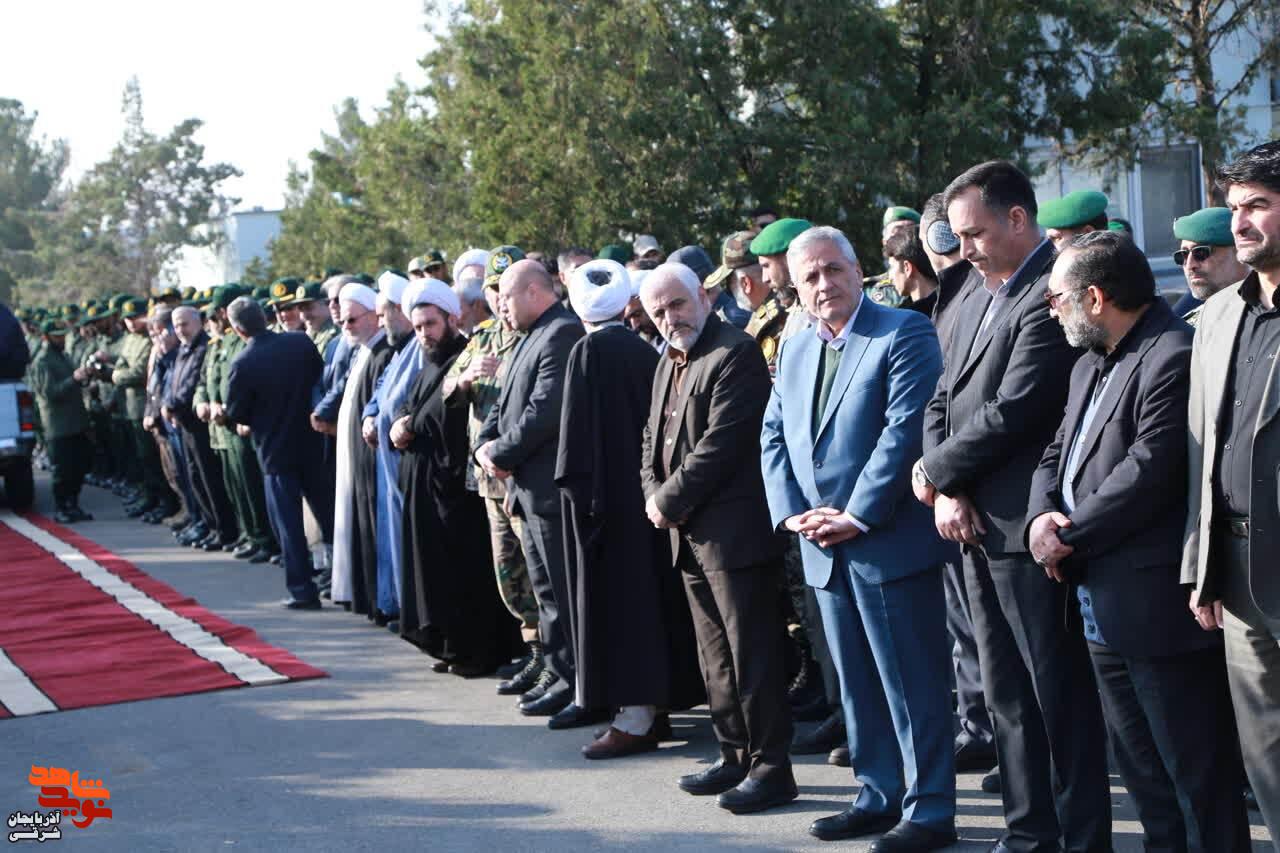 استقبال باشکوه تبریز از چهار شهید گمنام تازه‌تفحص‌شده دفاع مقدس