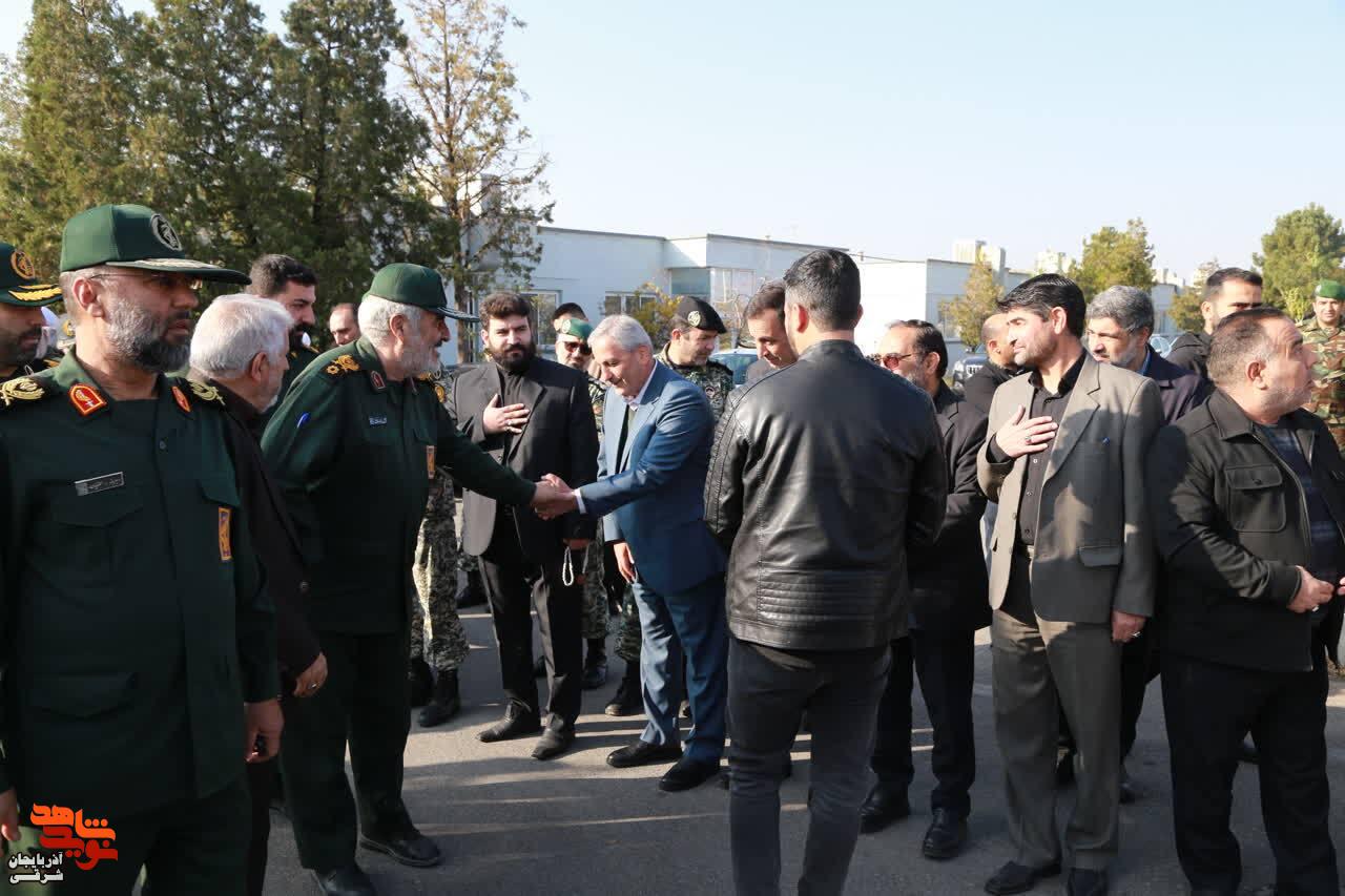 استقبال باشکوه تبریز از چهار شهید گمنام تازه‌تفحص‌شده دفاع مقدس