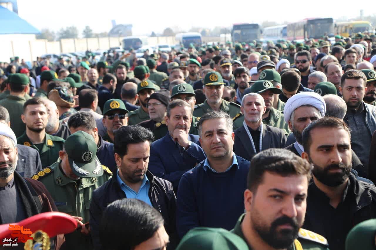 استقبال باشکوه تبریز از چهار شهید گمنام تازه‌تفحص‌شده دفاع مقدس