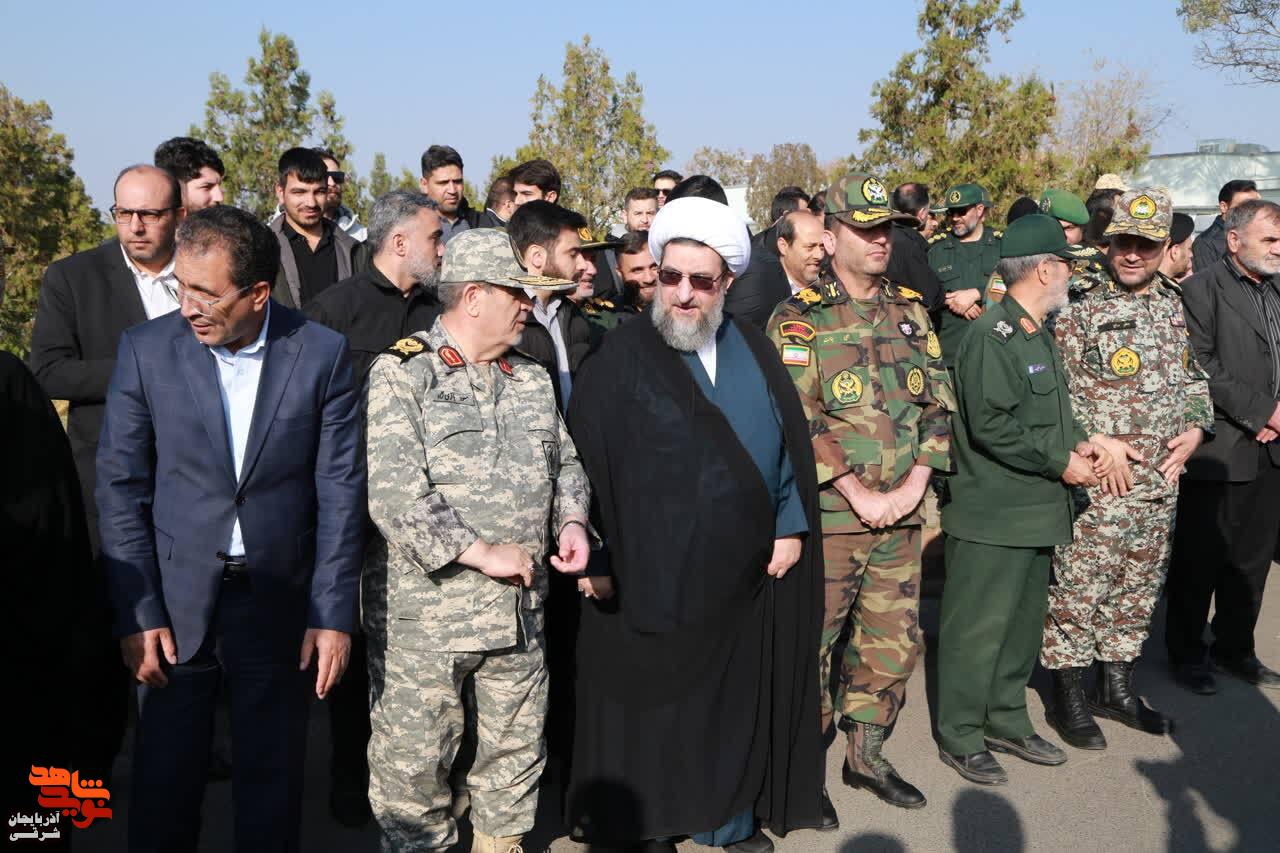 استقبال باشکوه تبریز از چهار شهید گمنام تازه‌تفحص‌شده دفاع مقدس