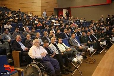 زوایای ناشناخته ایثار و دفاع را بازگو کنیم