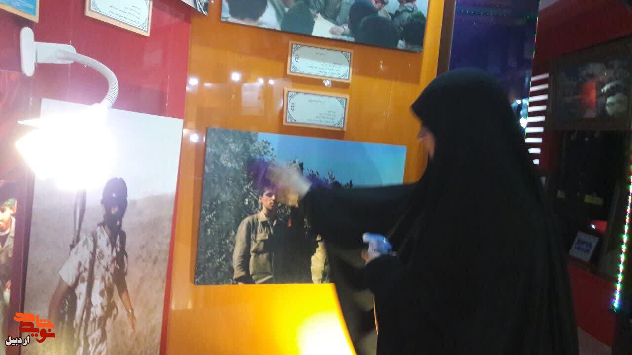 غبار روبی و عطر افشانی موزه شهدای اردبیل