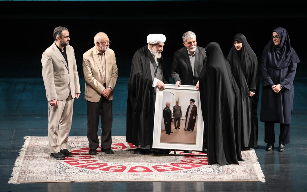 «بیستویکمین پاسداشت ادبیات جهاد و مقاومت» و «رویداد ملی قهرمان» برگزار شد «بیستویکمین پاسداشت ادبیات جهاد و مقاومت» و «رویداد ملی قهرمان» برگزار شد