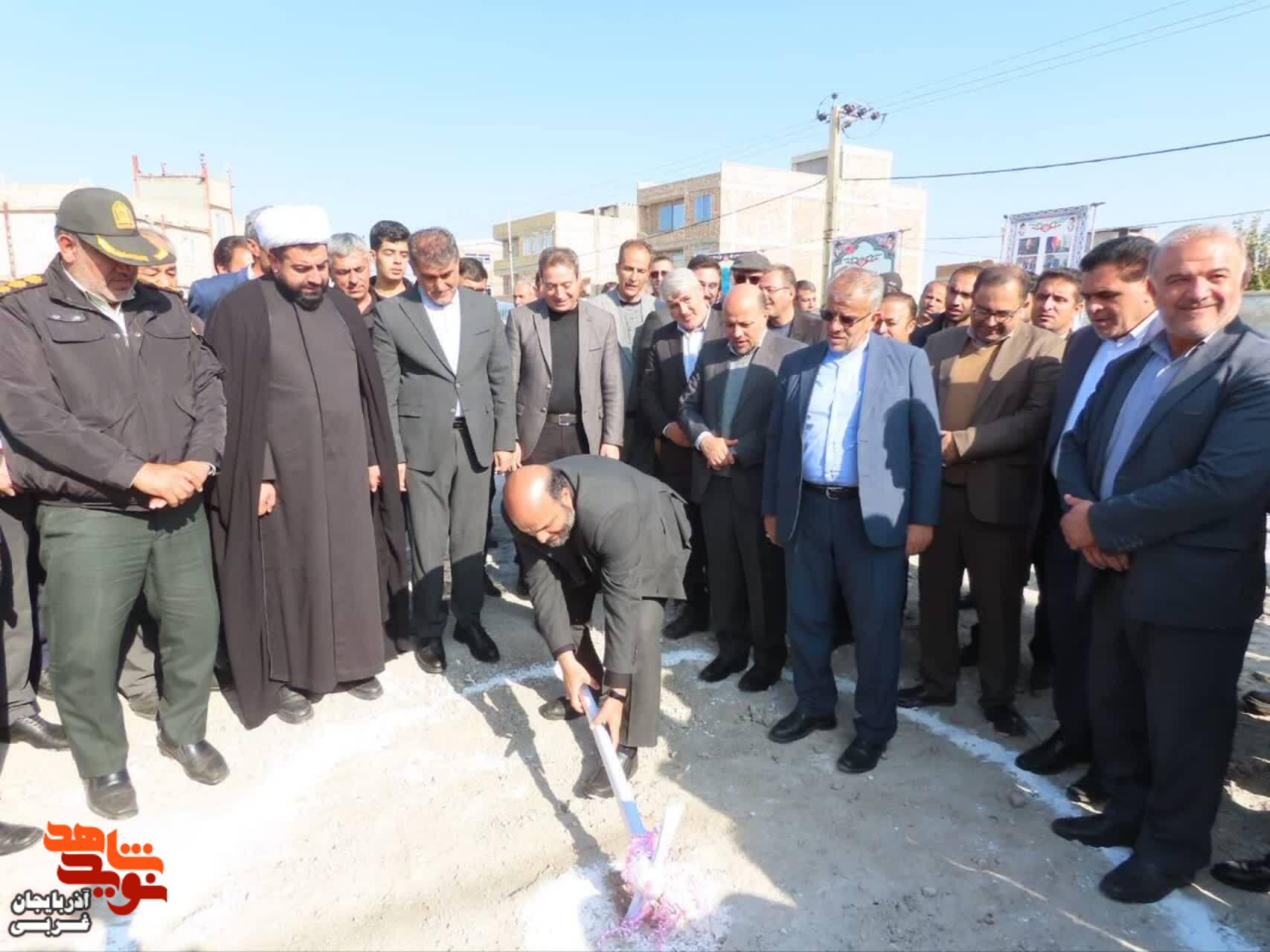 مراسم عطر افشانی و گلباران مزار مطهر شهدای گمنام شهرستان چایپاره