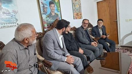 دیدار مدیرکل بنیادشهید مازندران با خانواده شهید اقتدار تیزکار در سوادکوه