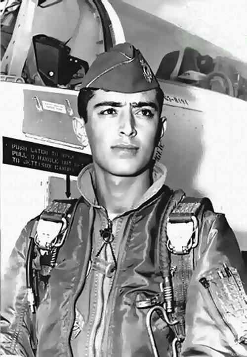 تمامِ میهنی‌ای پیکرِ دو نیم شده!.