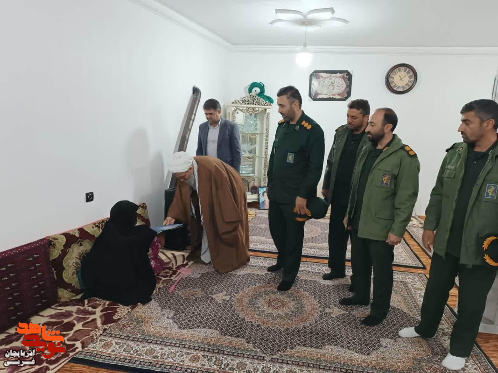 دیدار با خانواده شهدا در چالدران