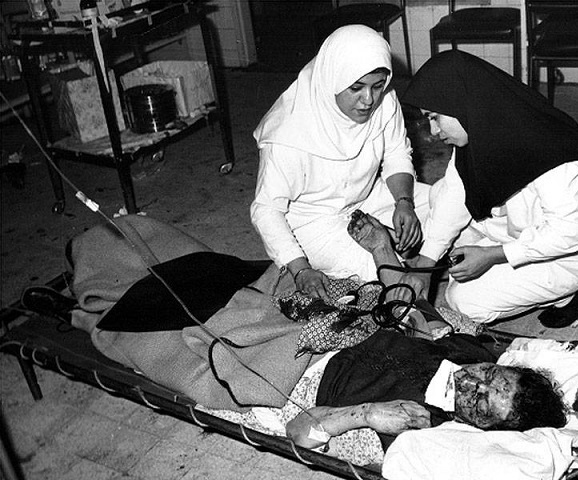 ایمان و خدمت؛ از میدان جنگ تا سنگر پرستاری