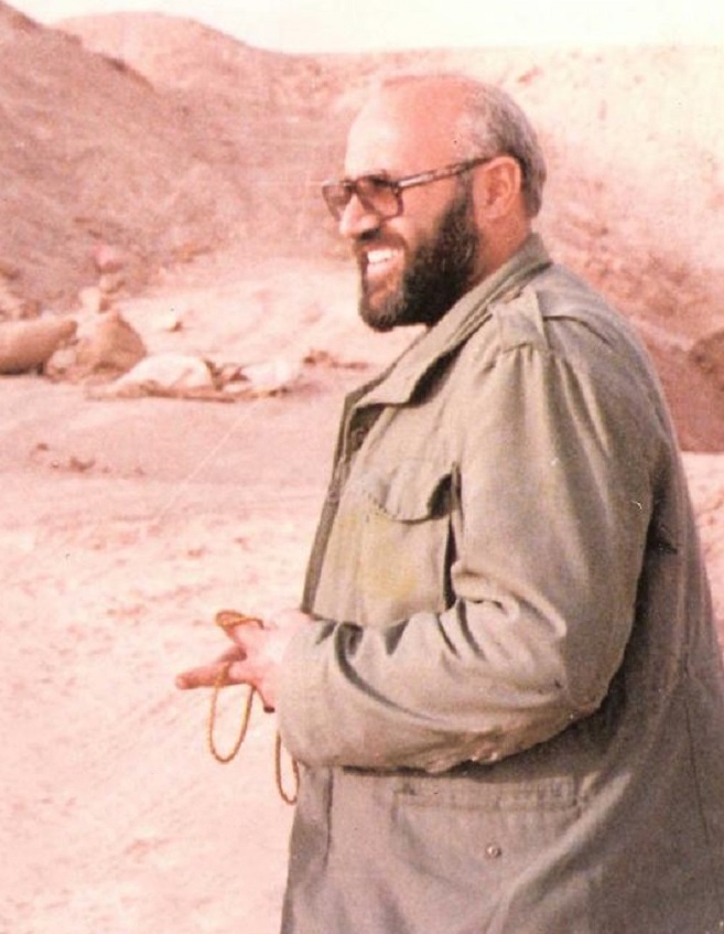 سردار «سنگرسازان بی سنگر»