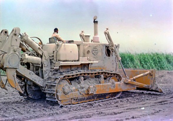 سردار «سنگرسازان بی سنگر»