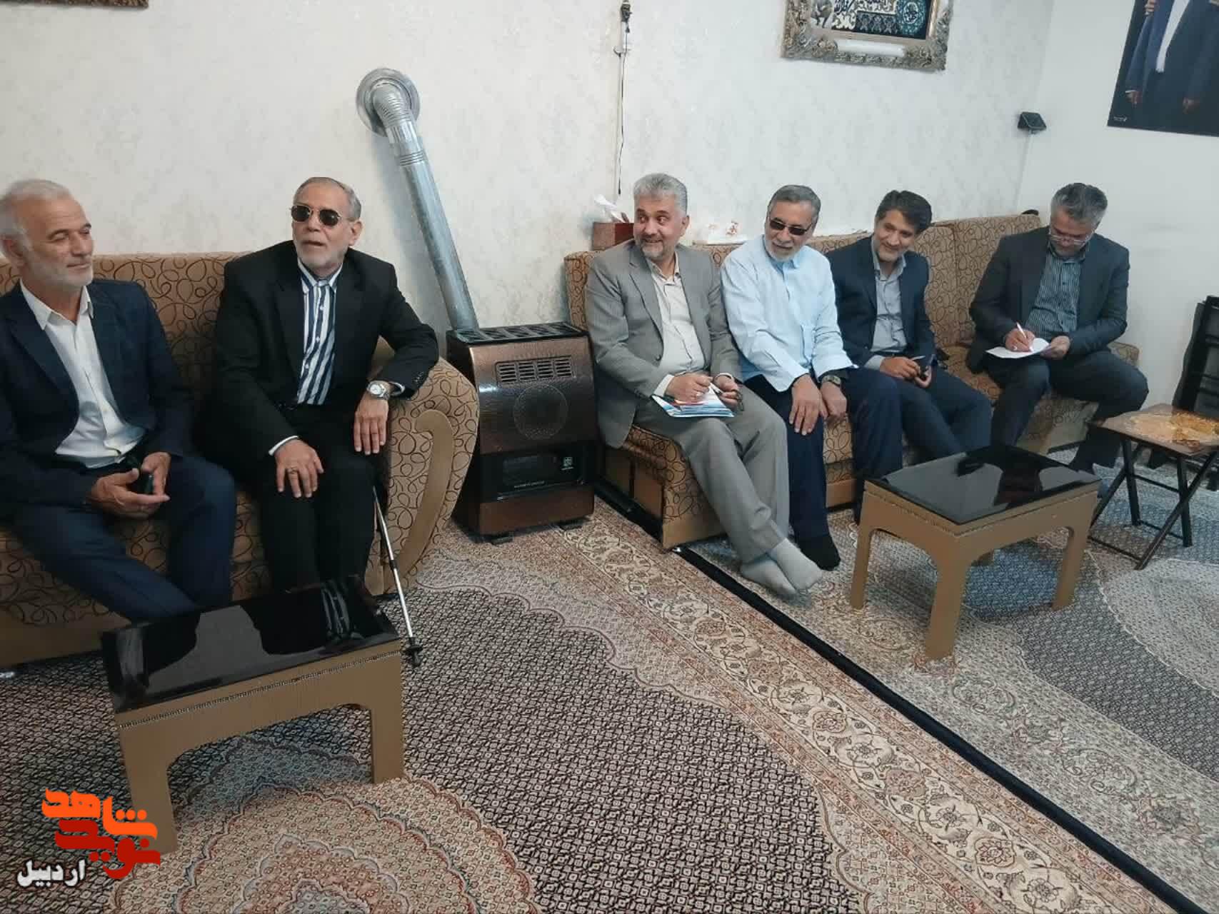 دیدار مدیرکل بنیاد شهید و امور ایثارگران استان اردبیل با خانواده‌‌های معظم شهدا و ایثارگران+ عکس