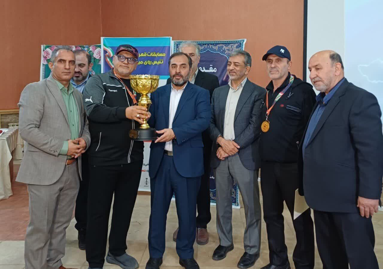 پایان رقابتهای تنیس روی میز قهرمانی ایثارگران کشور با تجلیل از ۲۴۰ ورزشکار ایثارگر پایان رقابتهای تنیس روی میز قهرمانی ایثارگران کشور با تجلیل از ۲۴۰ ورزشکار ایثارگر