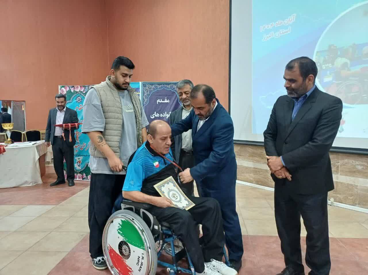 پایان رقابتهای تنیس روی میز قهرمانی ایثارگران کشور با تجلیل از ۲۴۰ ورزشکار ایثارگر پایان رقابتهای تنیس روی میز قهرمانی ایثارگران کشور با تجلیل از ۲۴۰ ورزشکار ایثارگر