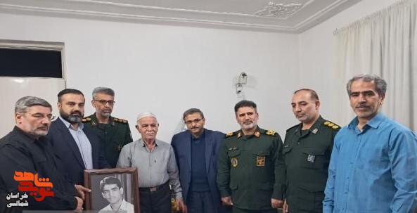 دیدار و تجلیل فرمانده سپاه حضرت جوادالائمه (ع) خراسان شمالی از خانواده شهدا+ تصاویر