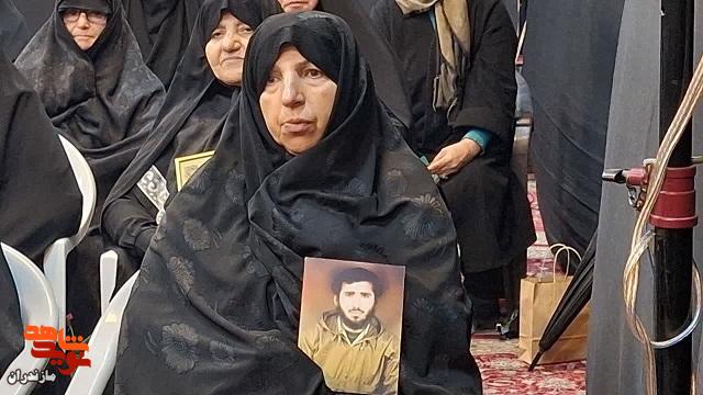 تصاویر/ مراسم تکریم مادران و همسران شهدا به مناسبت وفات حضرت اُمّ‌البنین (س) در محمود آباد