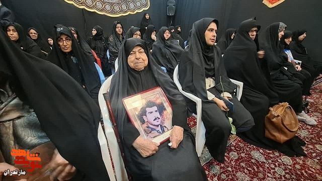 تصاویر/ مراسم تکریم مادران و همسران شهدا به مناسبت وفات حضرت اُمّ‌البنین (س) در محمود آباد