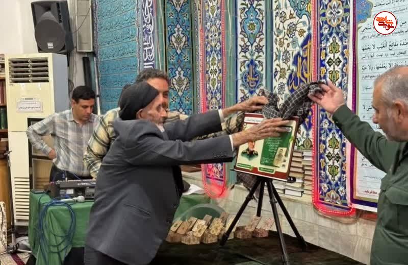 مراسم تکریم مادران و همسران شهدا در دزفول