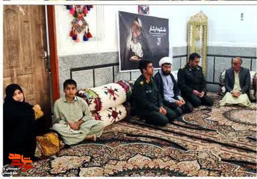 تجلیل از مادران و همسران شهدا در خاش همزمان با وفات حضرت ام‌ البنین (س)