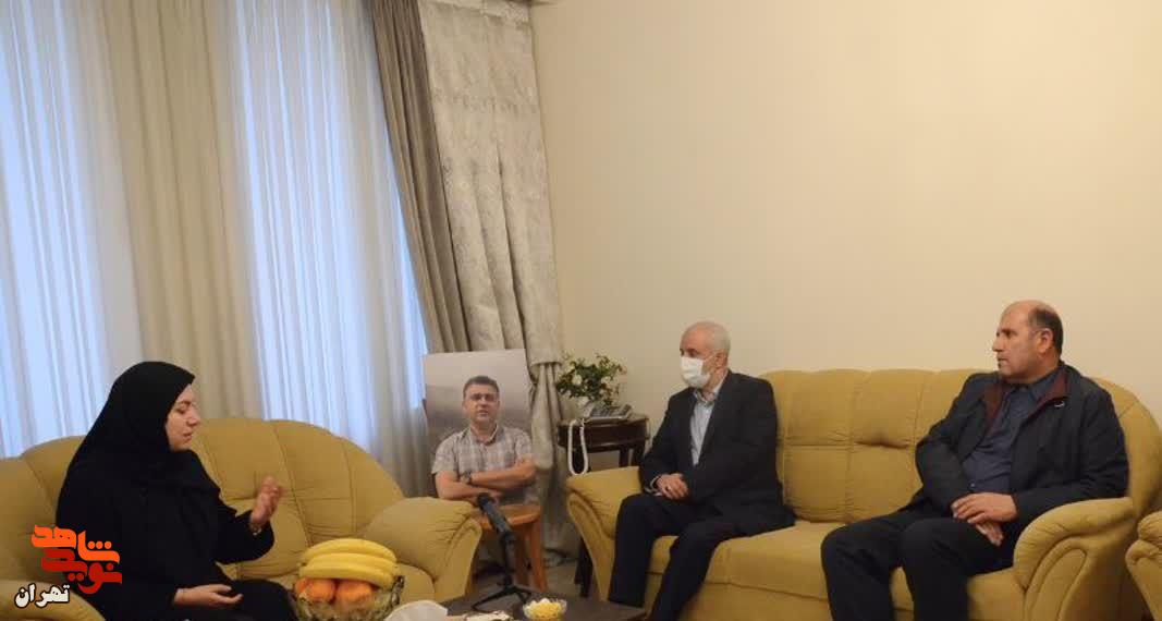 دیدار رئیس بنیاد شهید و مدیرکل بنیاد شهید تهران بزرگ، با خانواده شهید « ابوالحسن شریفی»