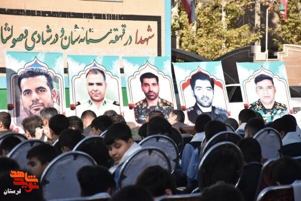 نواخته شدن زنگ ایثار و مقاومت به مناسبت هفته بسیج