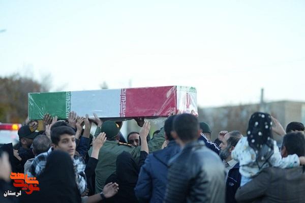 تشییع پیکر شهدای گمنام در لرستان تشییع پیکر شهدای گمنام در لرستان