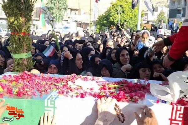 تشییع پیکر شهدای گمنام در لرستان تشییع پیکر شهدای گمنام در لرستان