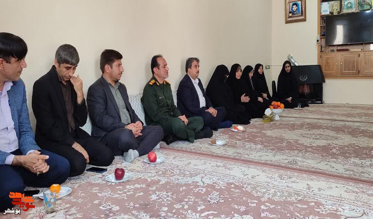 شهدای والامقام مشعل هدایت و گنجینه‌های ارزشمند الگوی عمل هستند