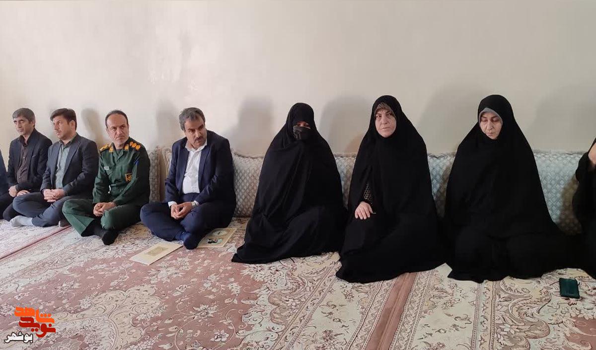 شهدای والامقام مشعل هدایت و گنجینه‌های ارزشمند الگوی عمل هستند