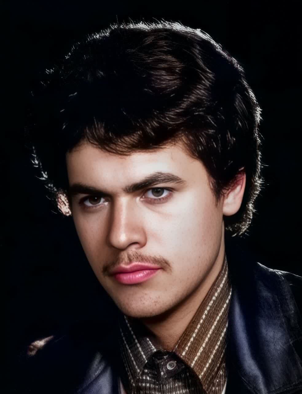 عظیم کرام؛ جوان سیاهکلی که کرامتش را با شهادت جاودانه کرد عظیم کرام؛ جوان سیاهکلی که کرامتش را با شهادت جاودانه کرد