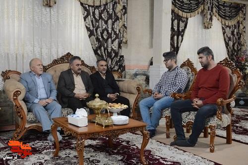 مدیرکل بنیاد شهید لرستان از ایثارگران لرستان تجلیل کرد