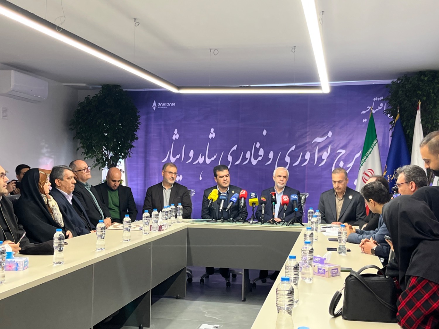 افتتاح برج نوآوری و فناوری «شاهد و ایثار» با حضور معاونان رئیس‌جمهور