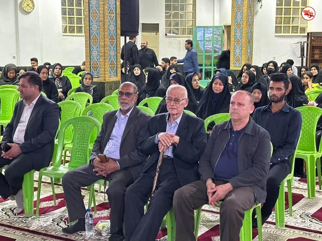 آیین تجلیل از پدران و مادران شهدای بندر ماهشهر برگزار شد
