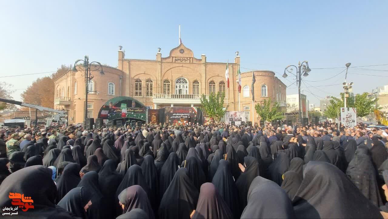 تشییع پیکر مطهر ۶ شهید گمنام دوران دفاع مقدس