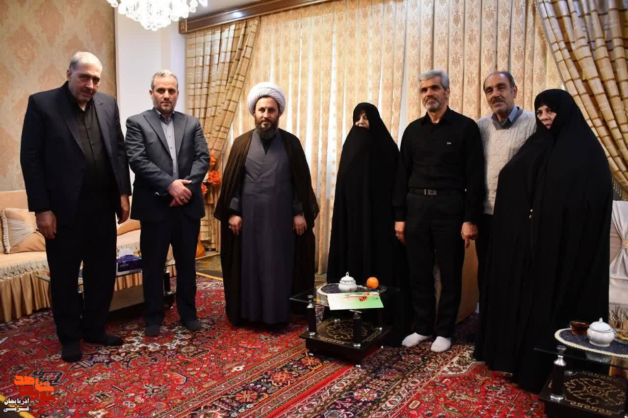 دیدار مسئولین شهرستان خوی با خانواده معظم شهدا و جانبازان