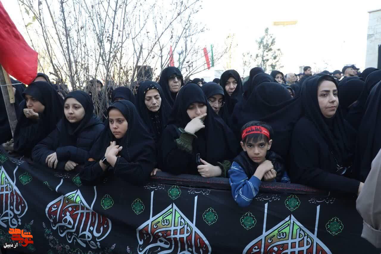 آیین تشییع و تدفین پیکر شهید گمنام در اردبیل برگزار شد+ تصویر