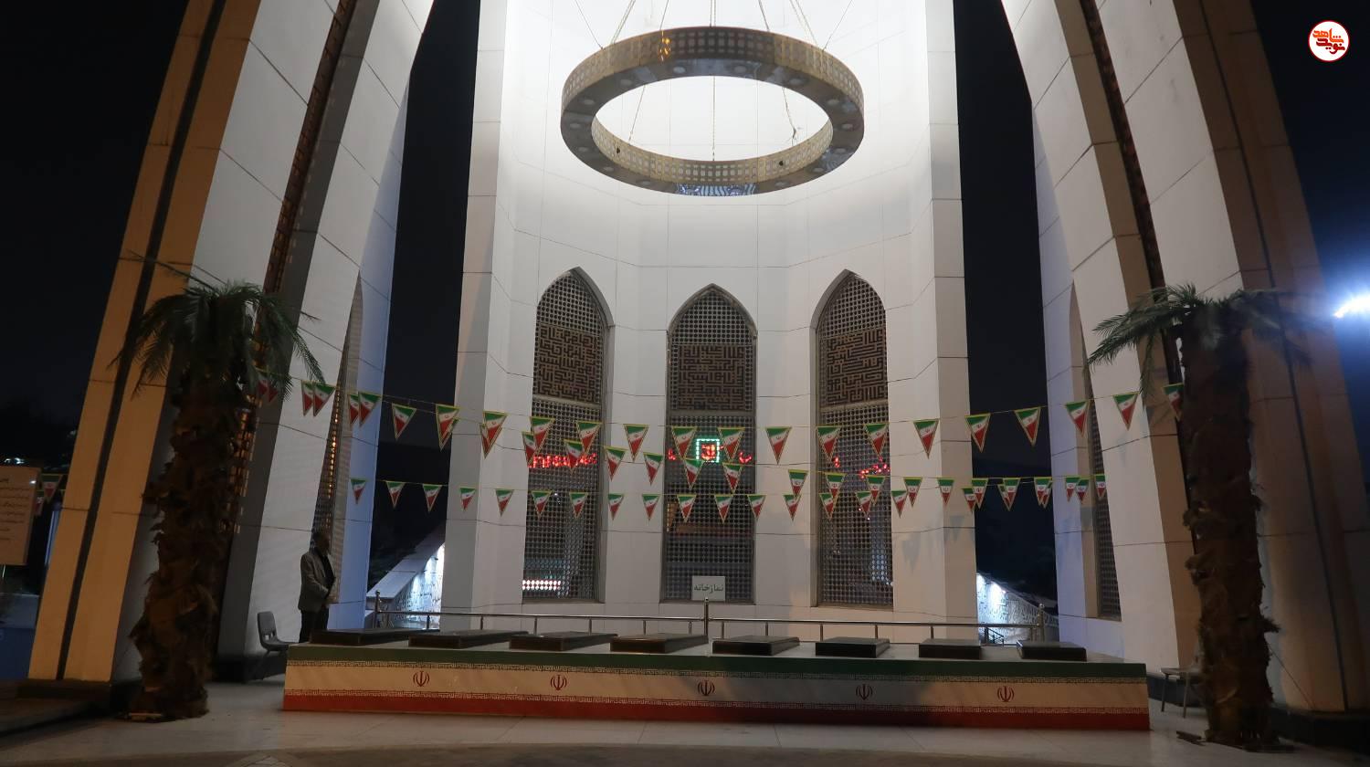 گزارش تصویری/ آیین وداع با پیکرهای مطهر ۱۰۰ شهید گمنام