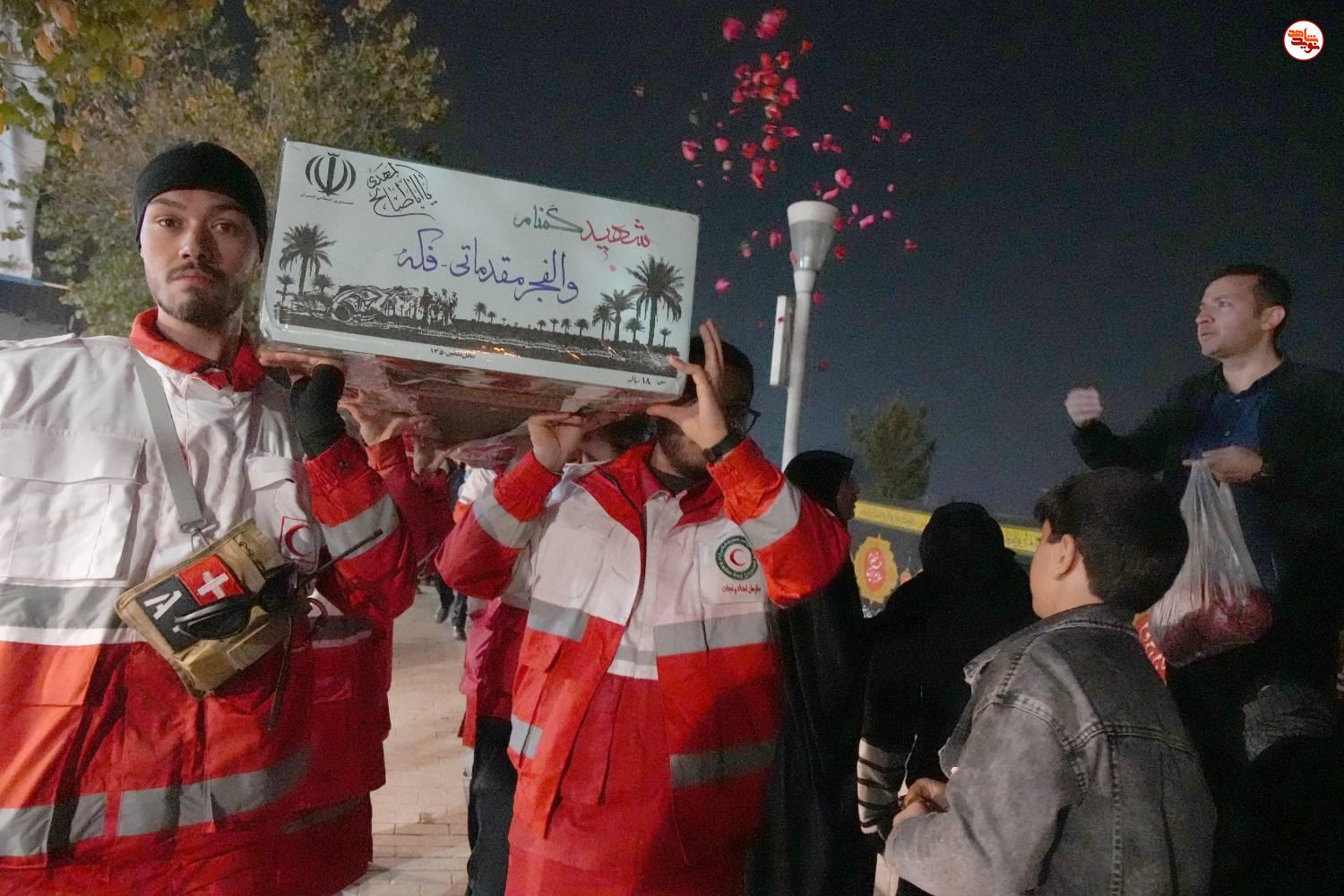 گزارش تصویری/ آیین وداع با پیکرهای مطهر ۱۰۰ شهید گمنام