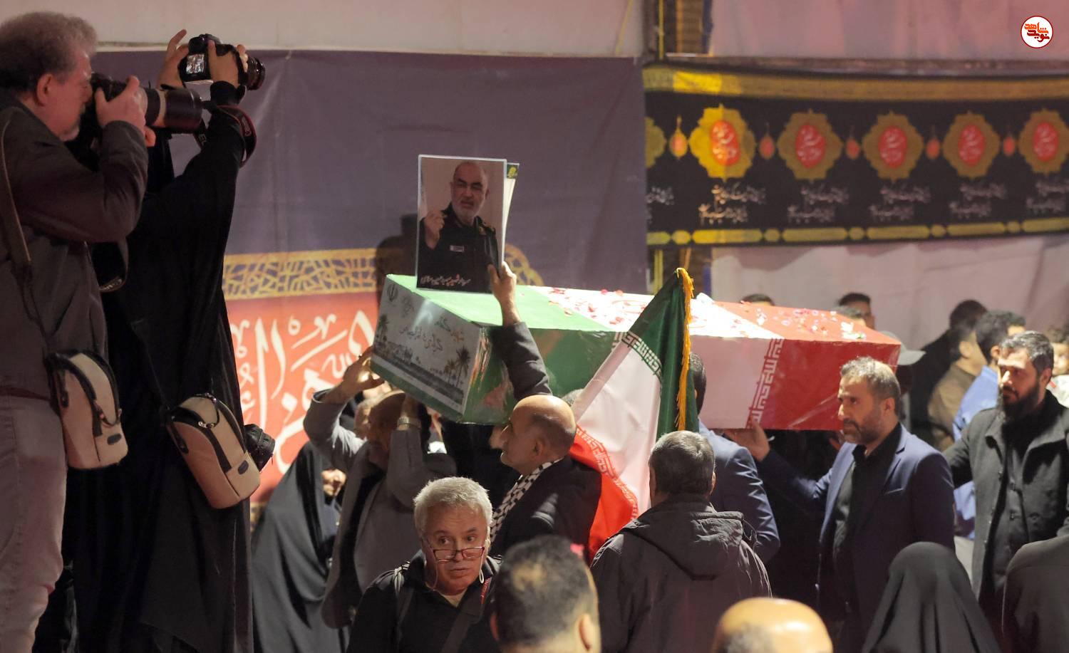 گزارش تصویری/ آیین وداع با پیکرهای مطهر ۱۰۰ شهید گمنام