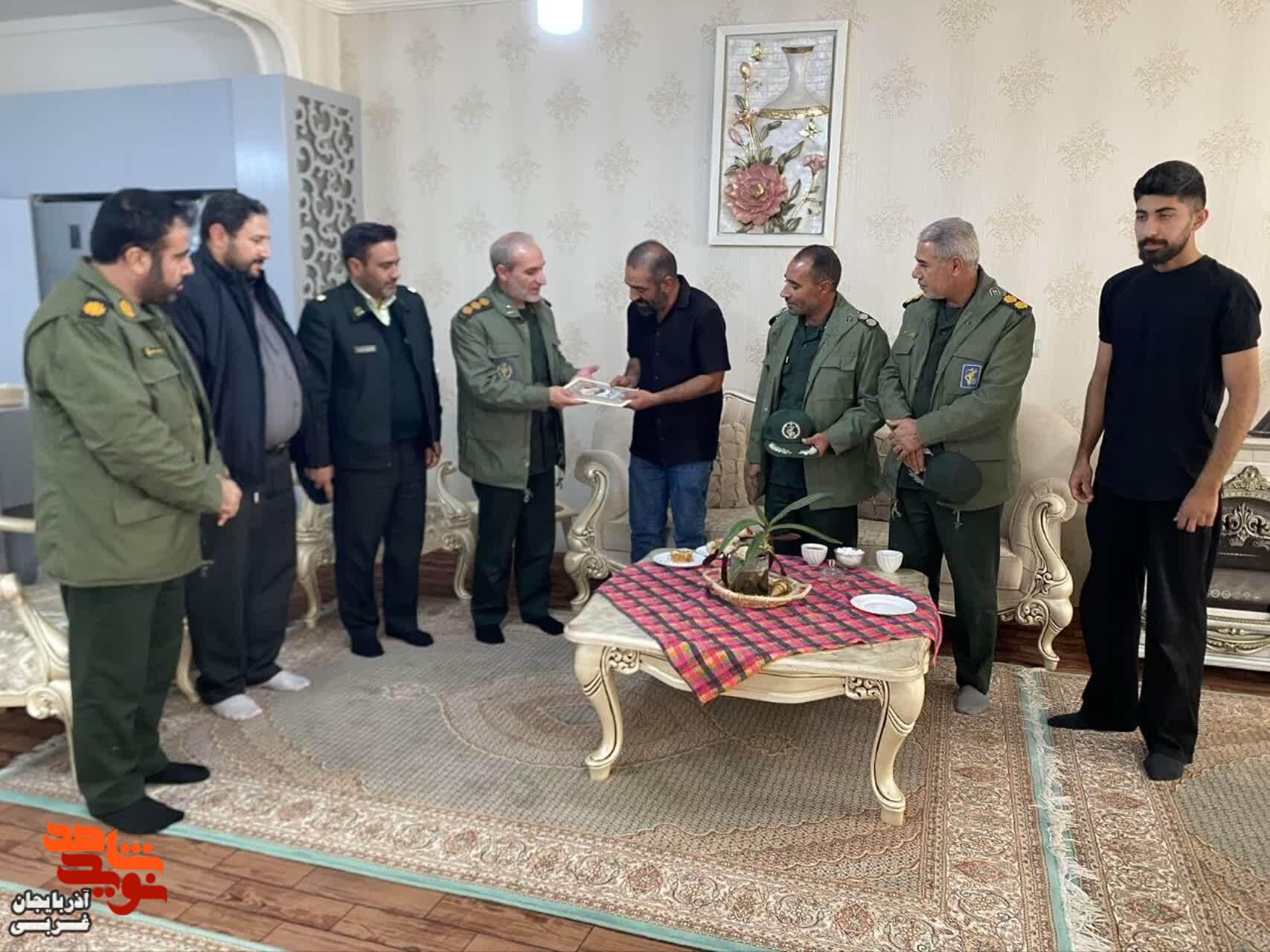 دیدار و تجلیل از خانواده شهدا در چایپاره