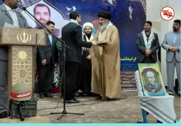 یادواره شهدای فتح بستان (لالههای روشن) برگزار شد یادواره شهدای فتح بستان (لالههای روشن) برگزار شد