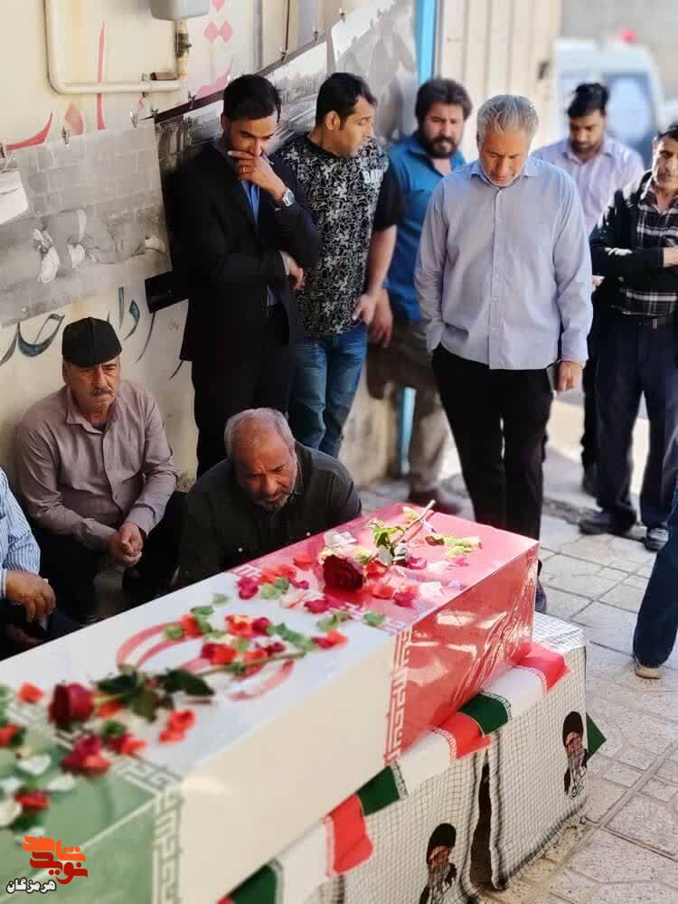 وداع خانواده‌های شهدا و جانبازان با شهید گمنام