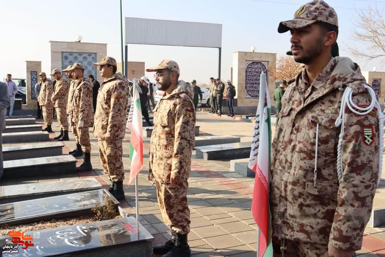 دای احترام به مقام شامخ شهدای شهرستان باروق به مناسبت هفته بسیج