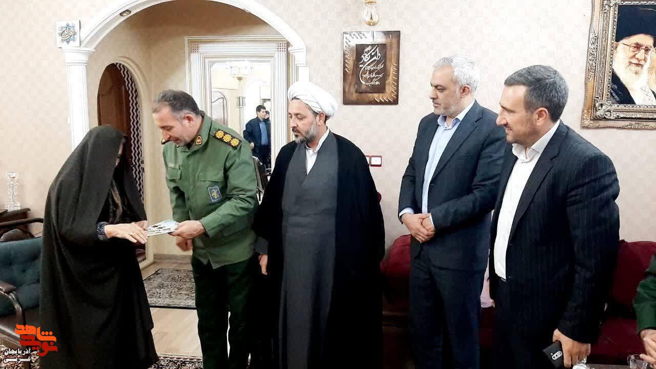 دیدار با خانواده معظم شهید در شاهین دژ