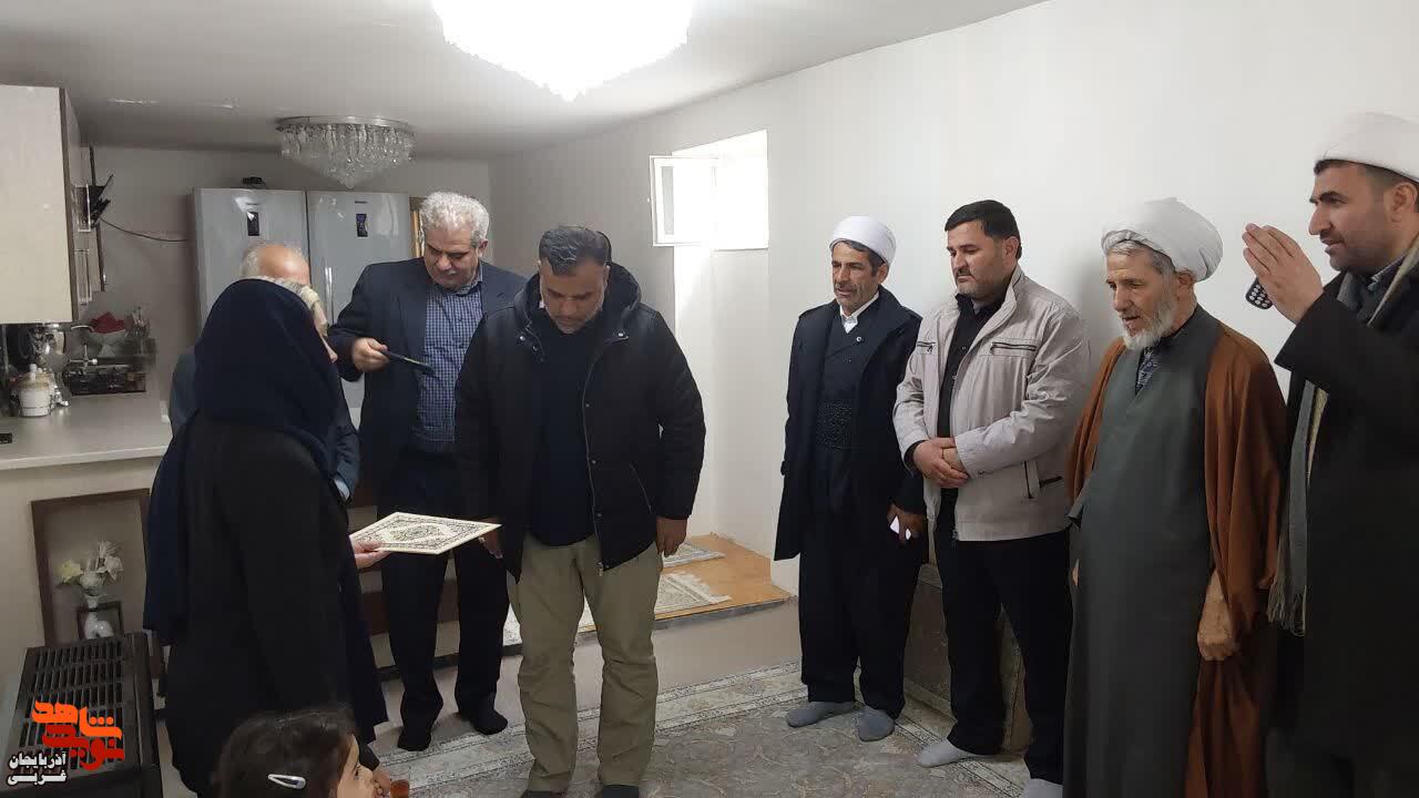دیدار از خانواده شهدای جنگ رمضان توسط اعضای شورای تامین و مسئولین شهرستان بوکان