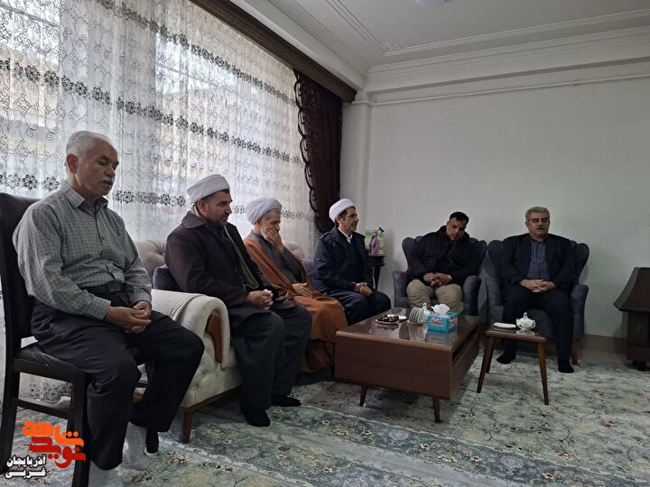 دیدار از خانواده شهدای جنگ رمضان توسط اعضای شورای تامین و مسئولین شهرستان بوکان