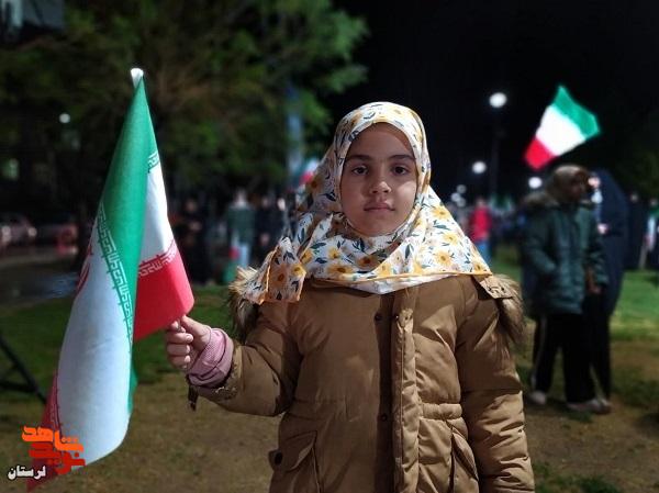 دختران انقلاب در شب ولادت خانم حضرت معصومه(س) همچنان پای کار انقلابند