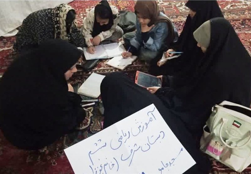 چراغ دانش هرگز خاموش نمیشود؛ حکایت ایثار معلمان عجبشیر چراغ دانش هرگز خاموش نمیشود؛ حکایت ایثار معلمان عجبشیر