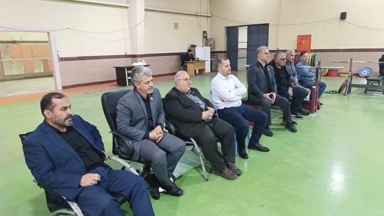 بازدید مدیرکل ورزشی بنیاد شهید از اردوی تیم ملی پاراوزنهبرداری در ساری بازدید مدیرکل ورزشی بنیاد شهید از اردوی تیم ملی پاراوزنهبرداری در ساری