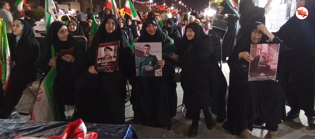 گزارش تصویری/ همایش کارگروه مادران شهدا با موضوعیت جنگ رمضان در اهواز گزارش تصویری/ همایش کارگروه مادران شهدا با موضوعیت جنگ رمضان در اهواز