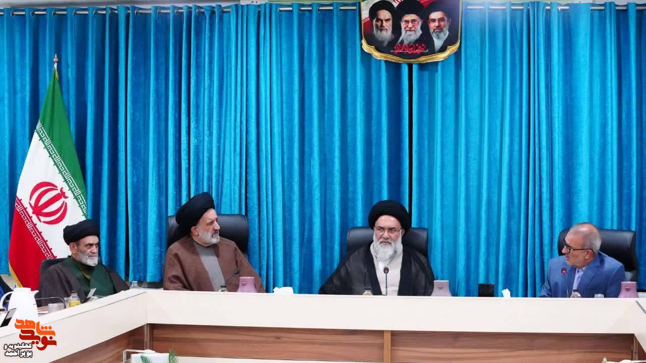 دیدارنماینده ولی‌فقیه در بنیاد شهید و امور ایثارگران کشور، با نماینده ولی‌فقیه در استان و استاندار کهگیلویه و بویراحمد